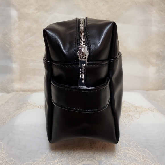 YSL Parfums Grooming Bag - Picture 8 of 15